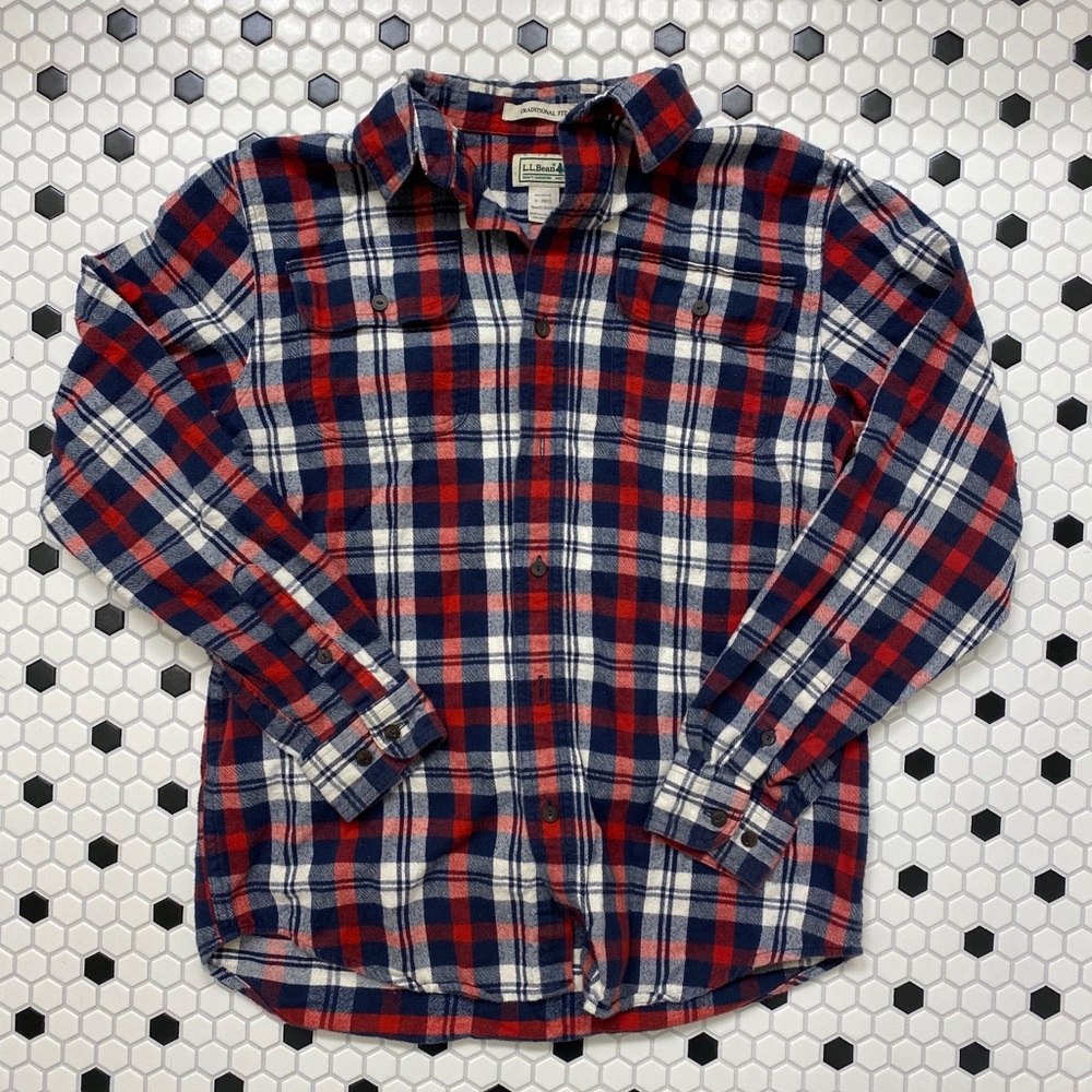 MOVING SALE 🚚 LLBean Plaid Flannel Shirt Slightly Fitted Size S